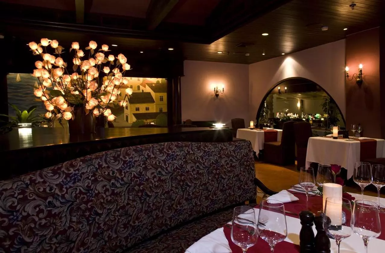 LEMERIDIENHKT_SHABAVIZPARVAZ (5).jpg